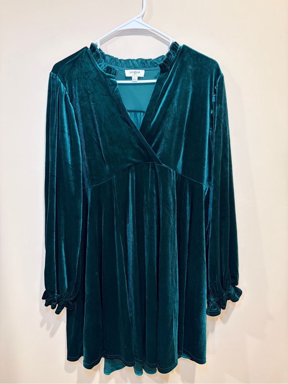 Umgee Emerald Velvet V-Neck Swing Tunic Long Sleeve Dress. Women’s Large.